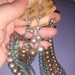 Necklace and earrings set